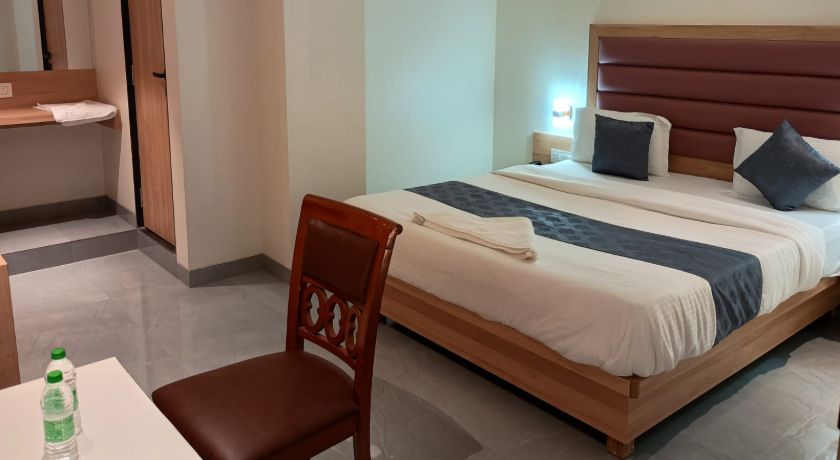 Hotel Legacy Inn in Navi Mumbai