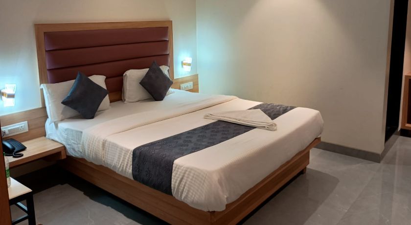 Hotel Legacy Inn in Navi Mumbai