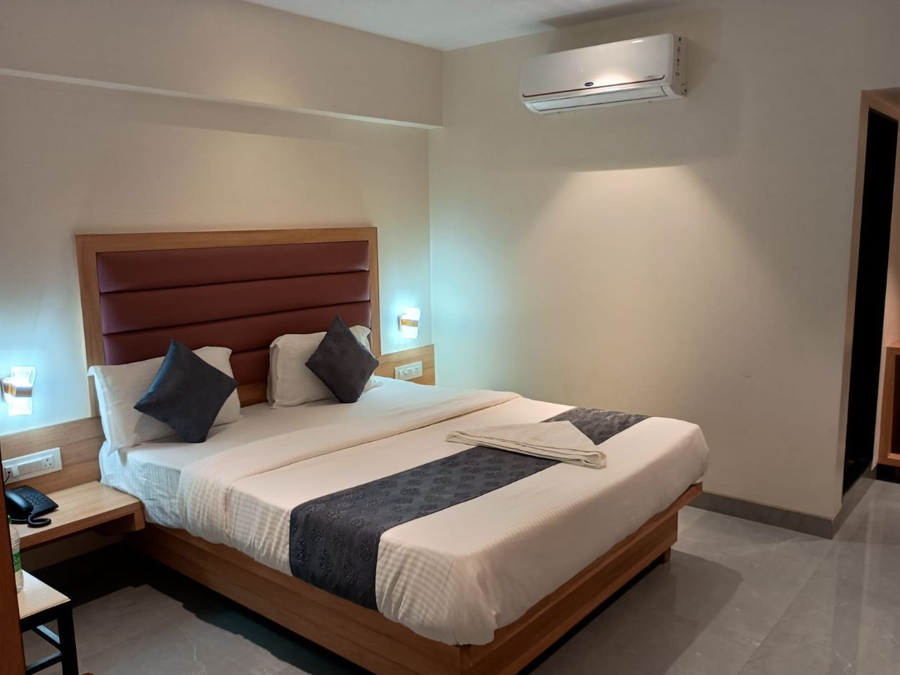 Hotel Legacy Inn in Navi Mumbai
