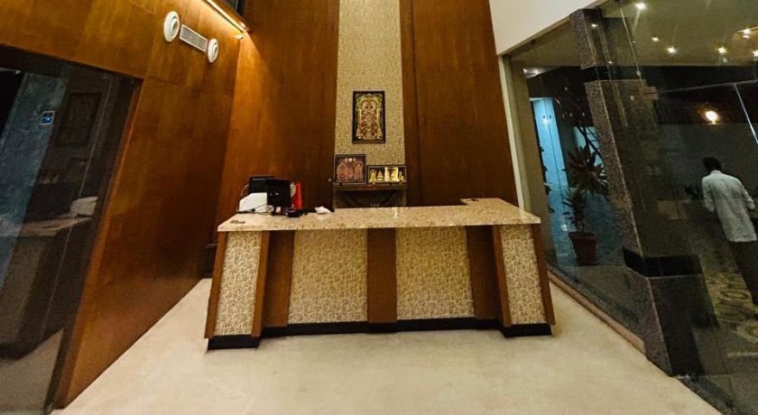 Monarch Express, Sri City in Tada