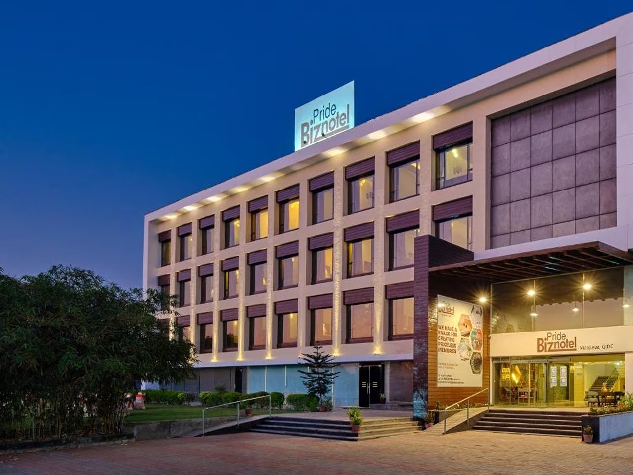 Pride  Biznotel Manjusar in Vadodara