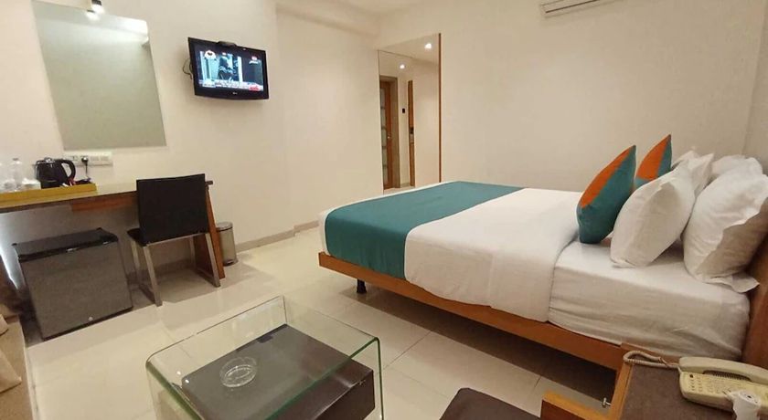 Pride  Biznotel Alkapuri in Vadodara