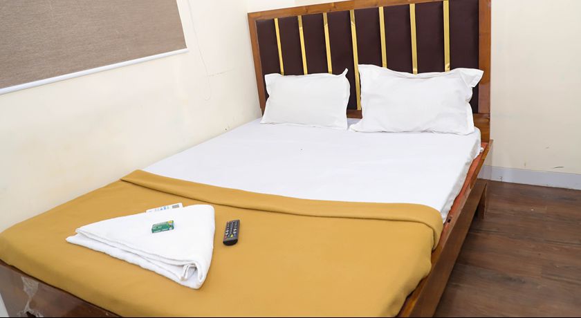 Hotel Lavish Villa in Navi Mumbai