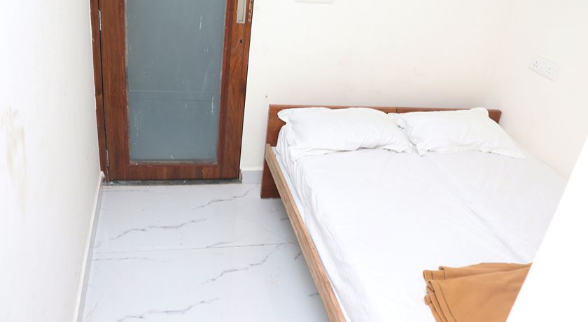 Hotel Lavish Villa in Navi Mumbai