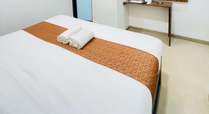 Hotel Amfahh Inn in Mumbai