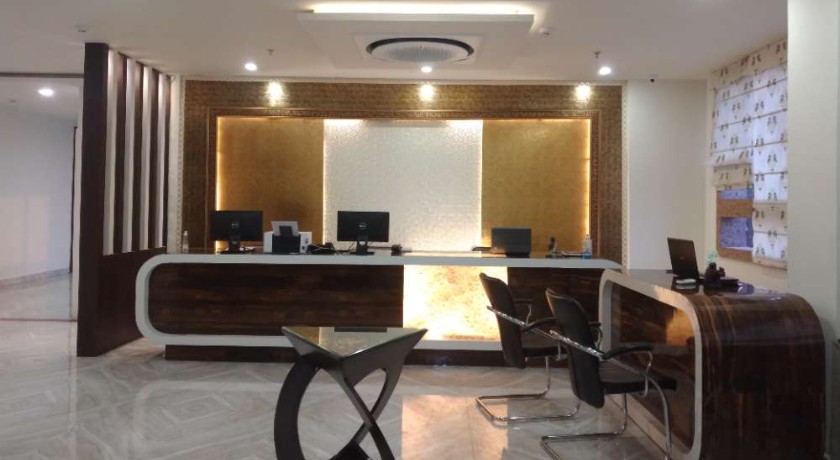 Hotel Paras Inn in Lucknow