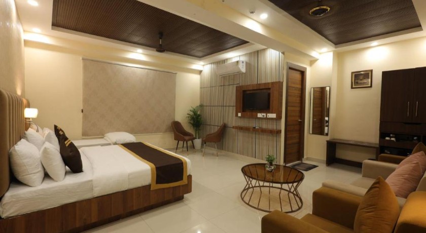GP Hotel in Lucknow