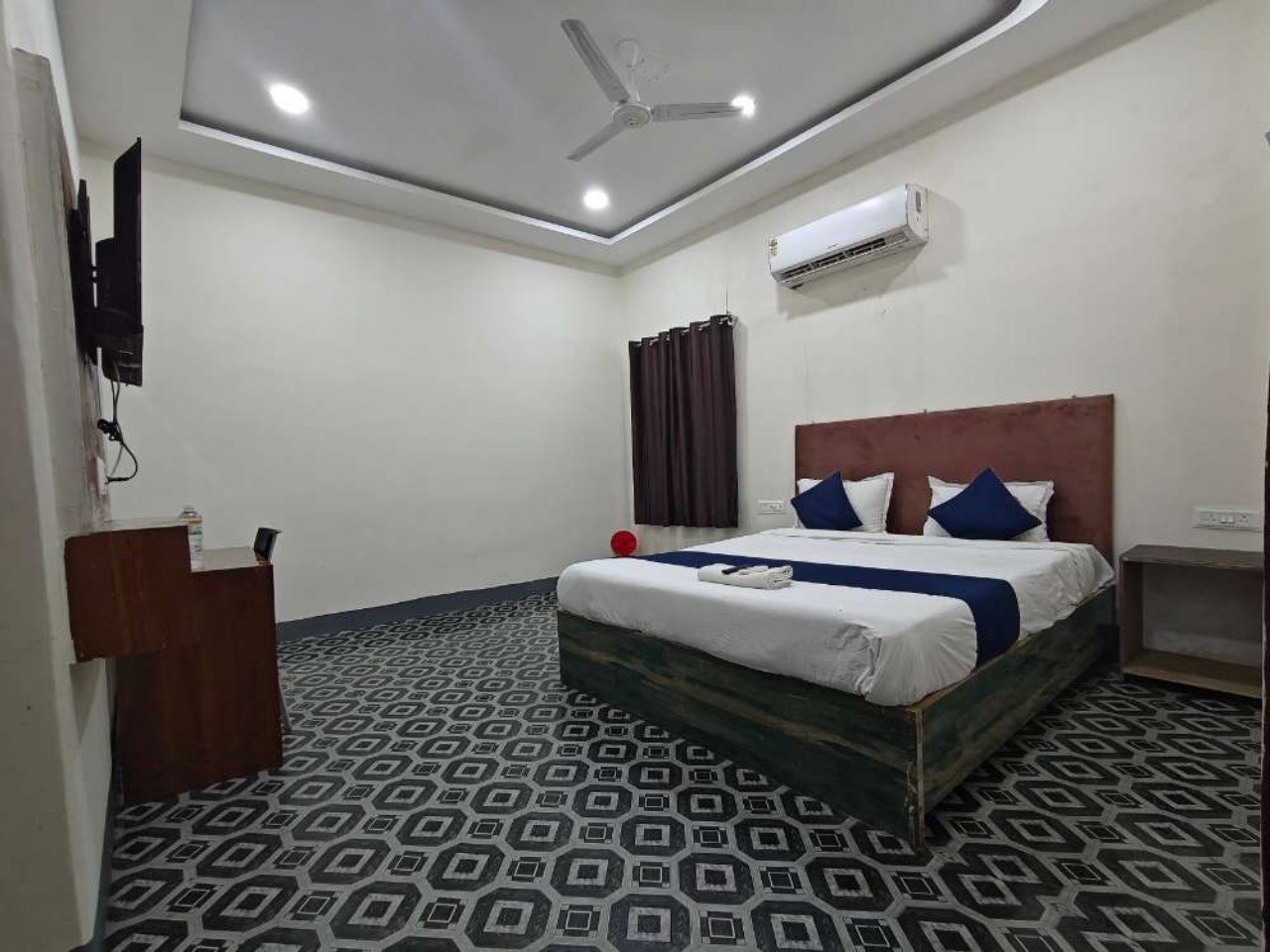 Hotel KGF in Kolkata