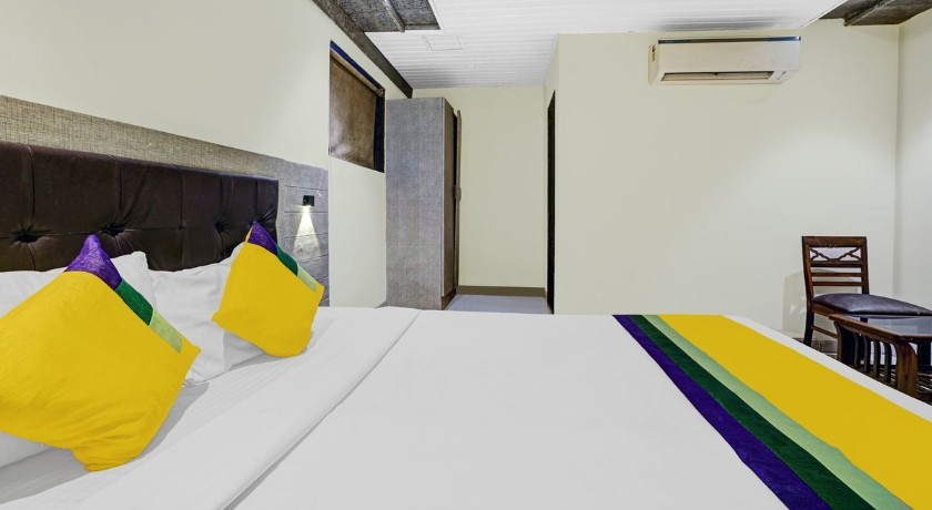 New Hotel Prince Palace in Mumbai