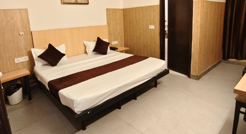 Hotel Vasundhra Grand in Ghaziabad