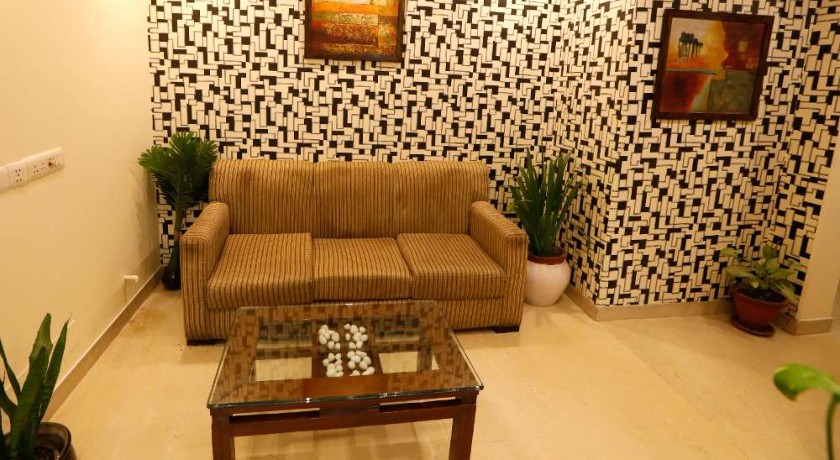 B Stays Iffco Metro in Gurgaon