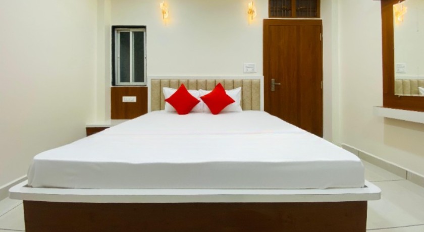 Hotel Classic Inn in Bhopal