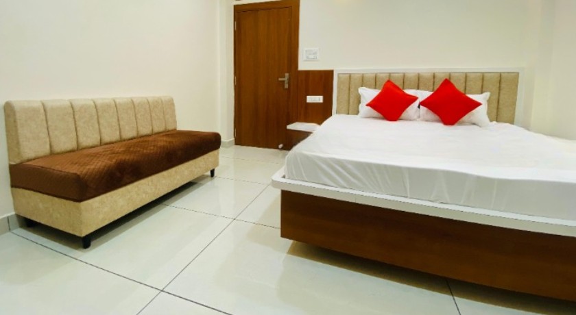 Hotel Classic Inn in Bhopal