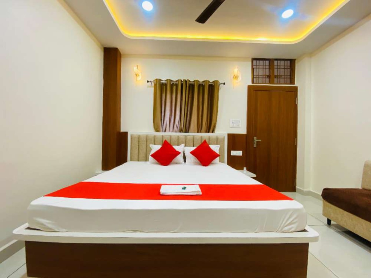 Hotel Classic Inn in Bhopal