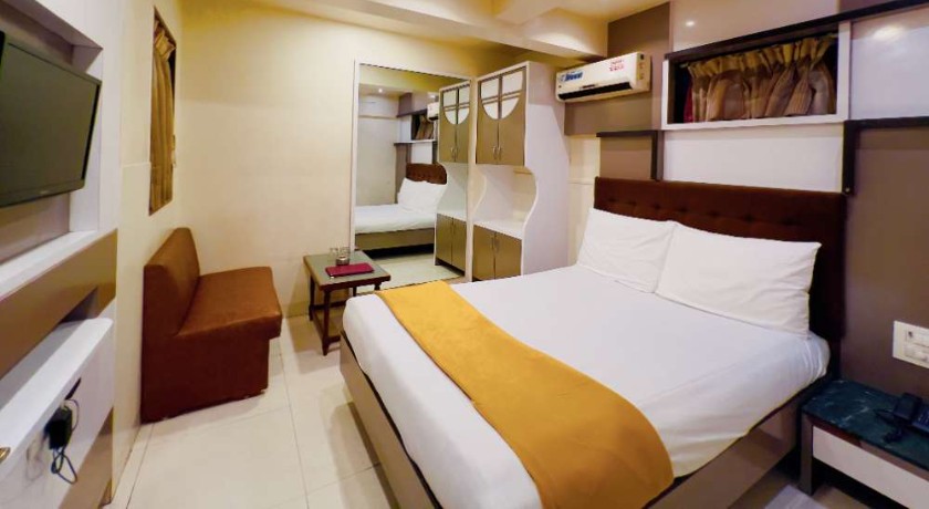 Hotel Dwaraka  in Mumbai