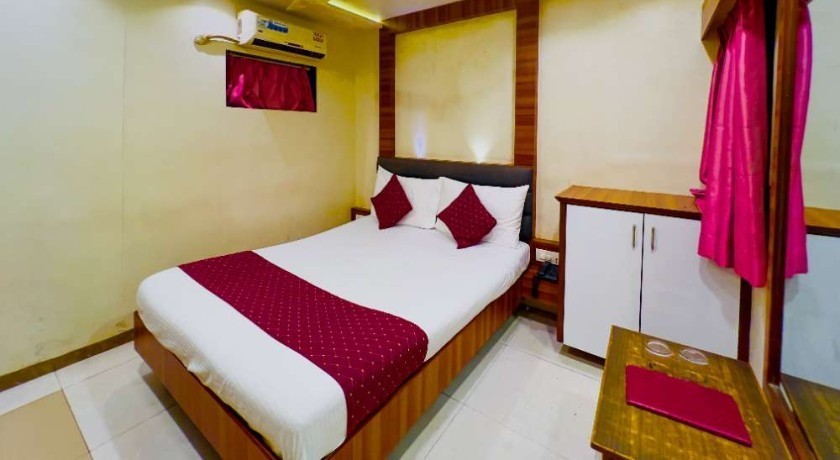 Hotel Dwaraka  in Mumbai