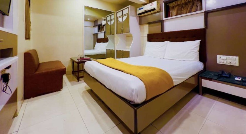 Hotel Dwaraka  in Mumbai