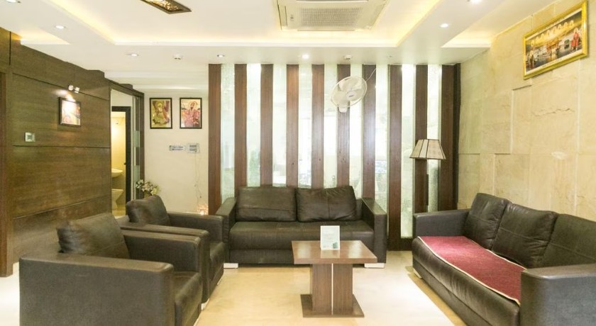 Maniram Palace Hotel and Restaurant in Agra