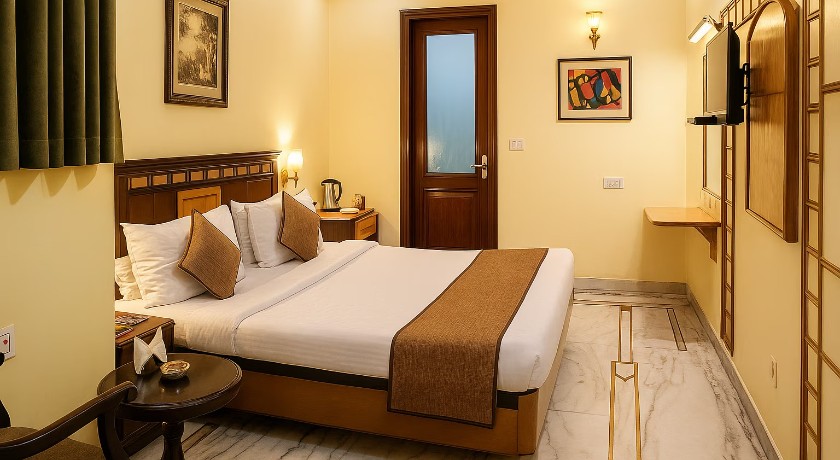 Hotel TJS Royale in Delhi