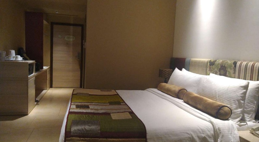 Pride Elite Phaltan in Phaltan