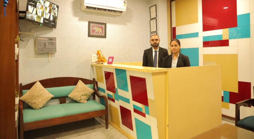 Hotel Nirvana Suites in Delhi