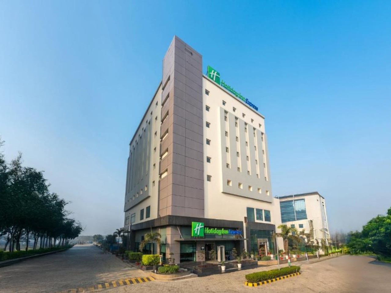 Holiday Inn Express-Knowledge Park in Noida