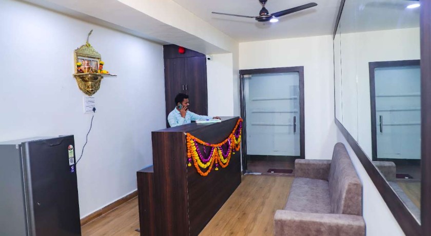 Center Point Lodging in Panvel