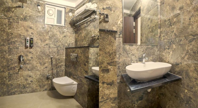 Hotel Meritel Grande in Indore