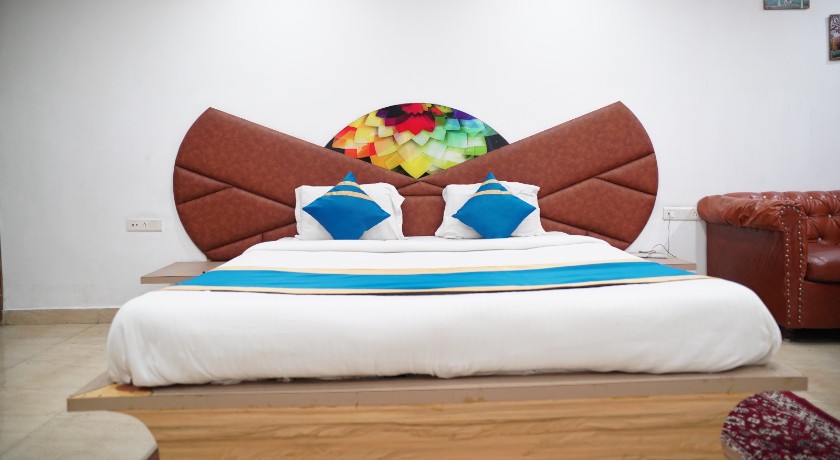 Hotel The Novelty in Kanpur