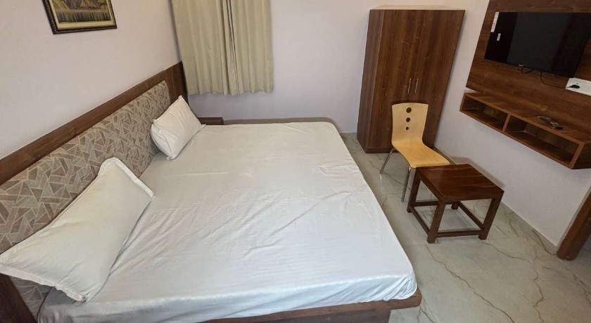 Hotel Regal Crown in Jaipur