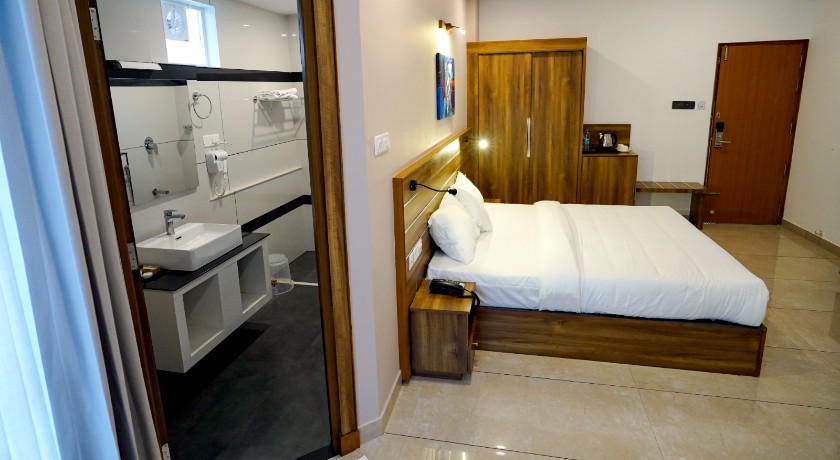 Puthur Residency Hotel in Thrissur