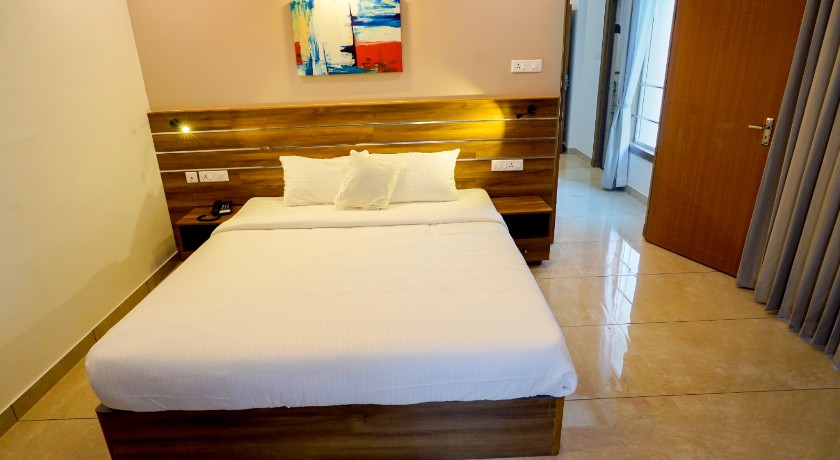 Puthur Residency Hotel in Thrissur