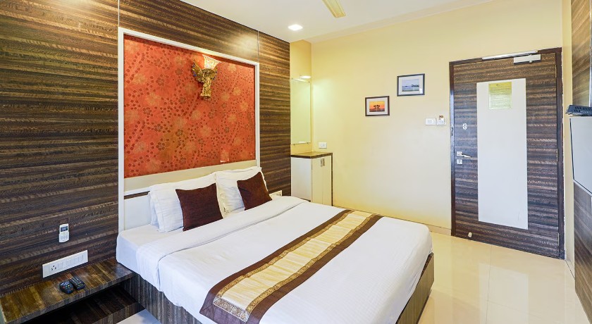 Hotel Shelter Inn in Mumbai