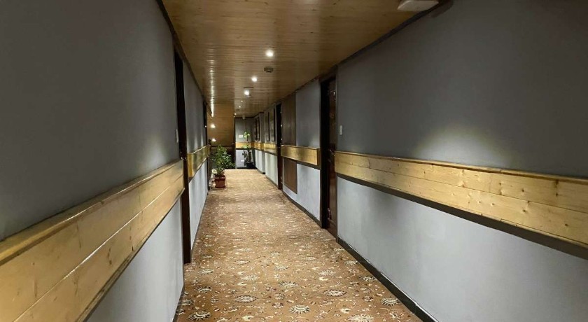 Yashshree Mall Road Darjeeling in Darjeeling