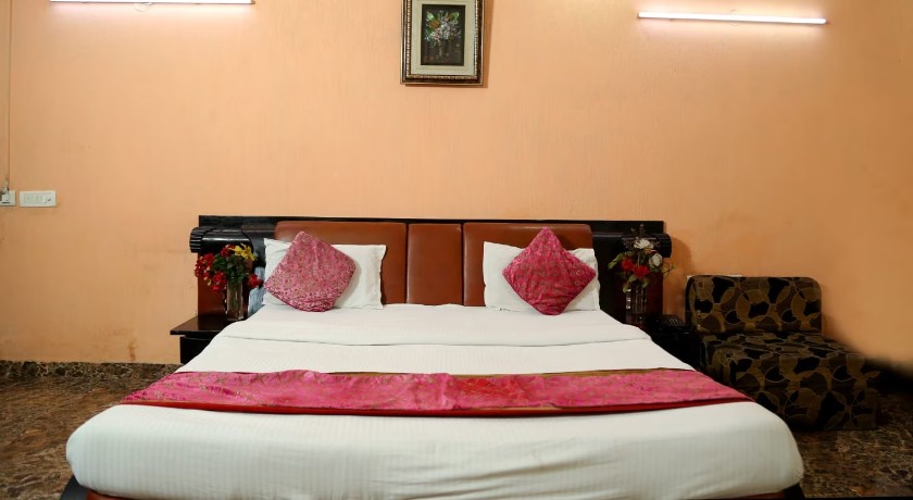 Bharat Guest House in Ghaziabad