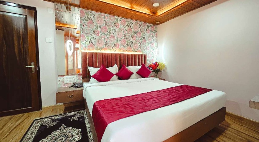 Sumi Stays in Darjeeling