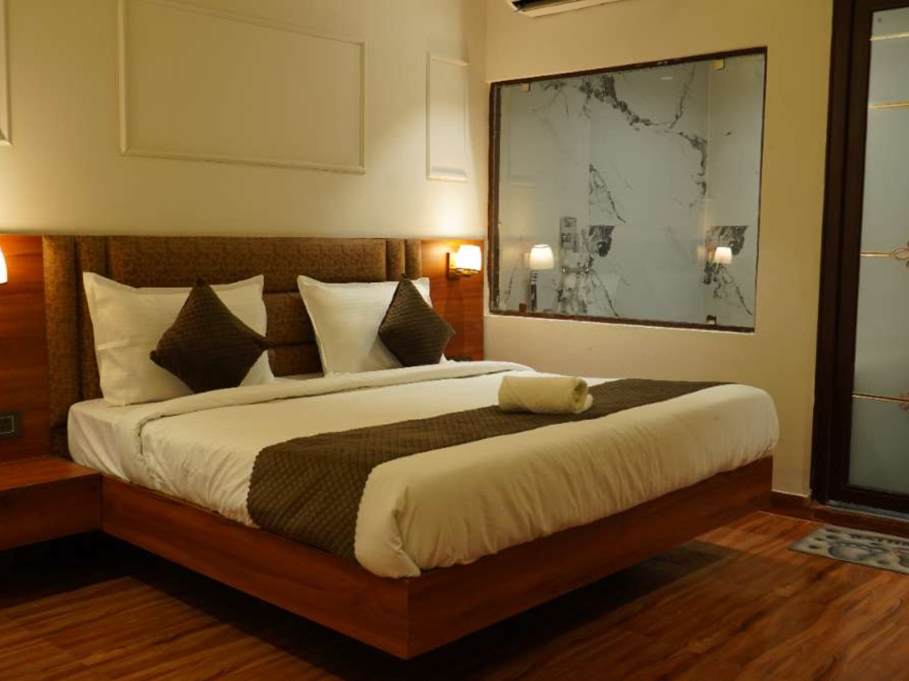 The Aura Hotel and Banquet in Delhi