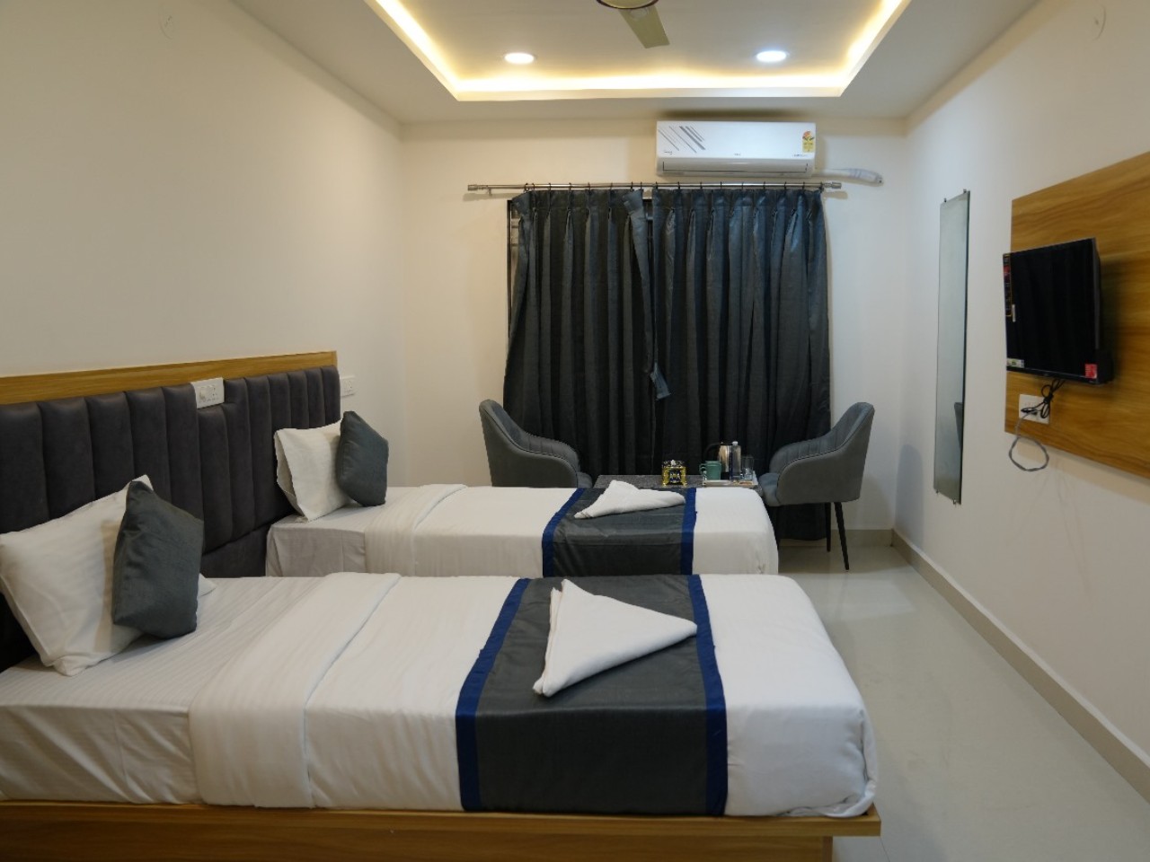 Hotel Vamshi Elite in Hyderabad