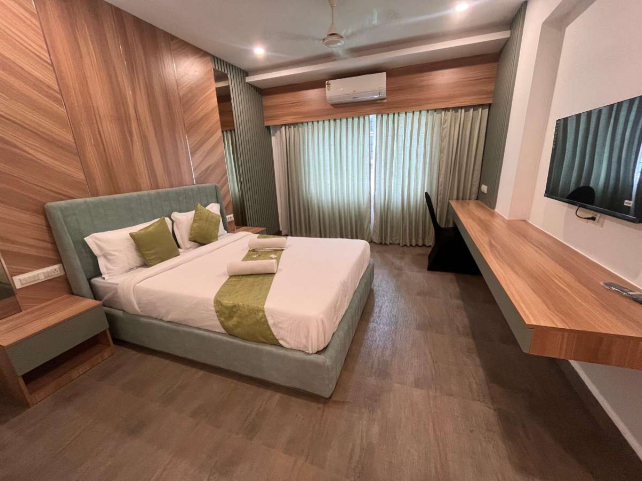 Hotel Heraa in Mangalore