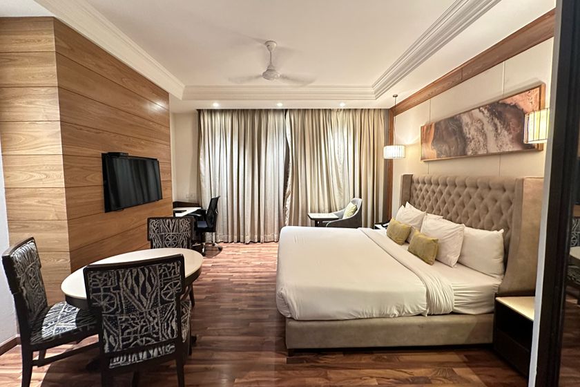 Maryland Group Hotel in Zirakpur