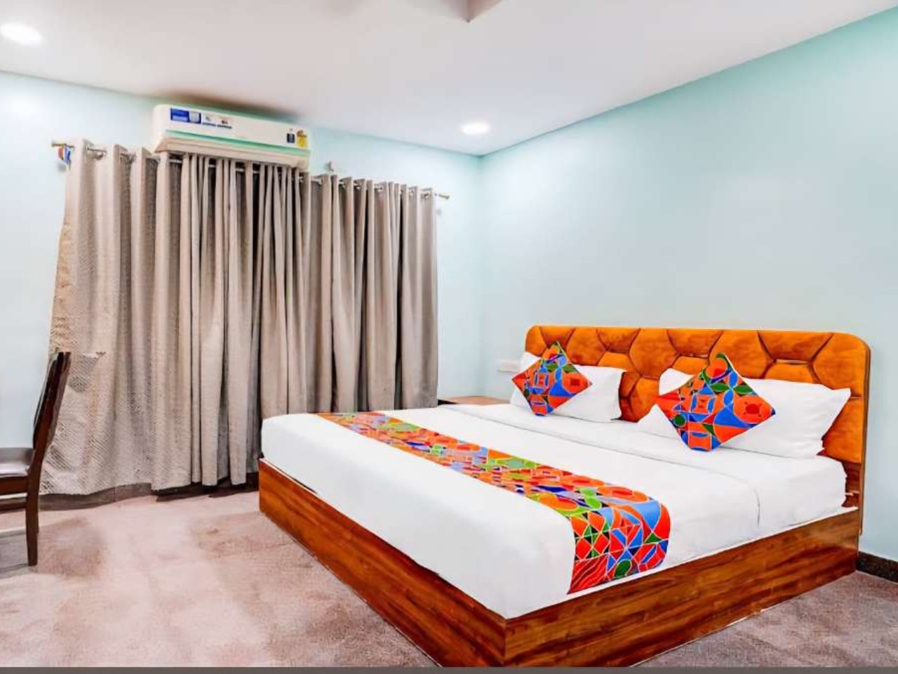 Hotel Emara Inn in Bangalore