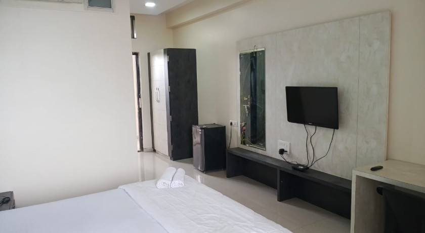 Hotel Raj Cottage in Panvel