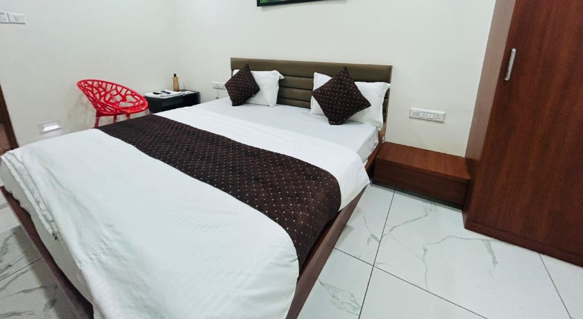 Hotel RR Inn in Vadodara