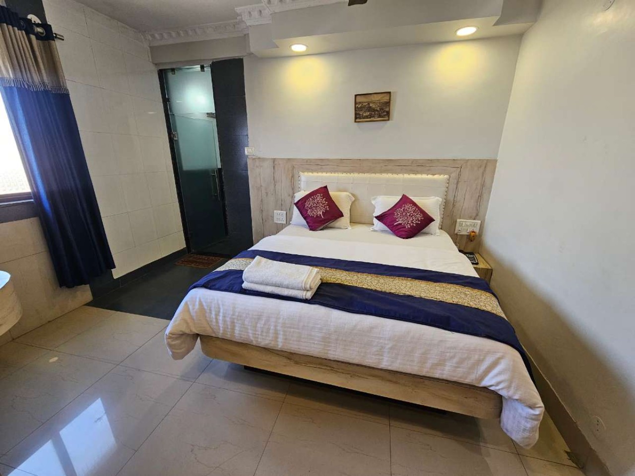 Hotel Bhopal Station Inn in Bhopal