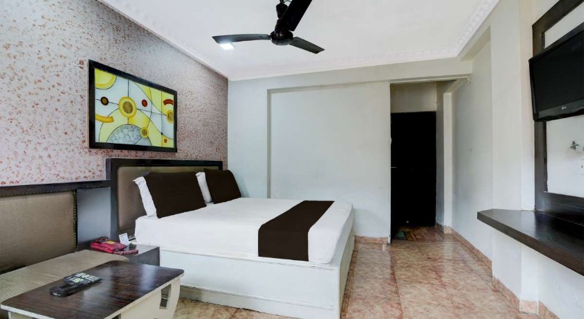 Hotel Bhopal Station Inn in Bhopal