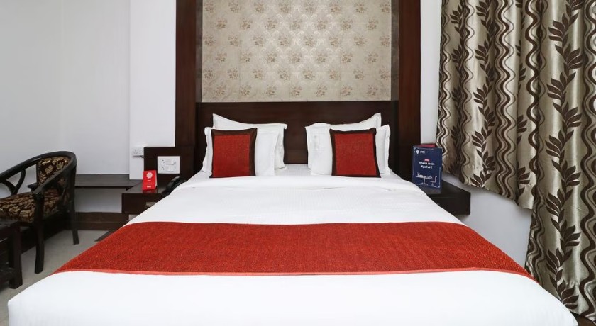 Hotel Samovar by Goyal Hoteliers in Agra
