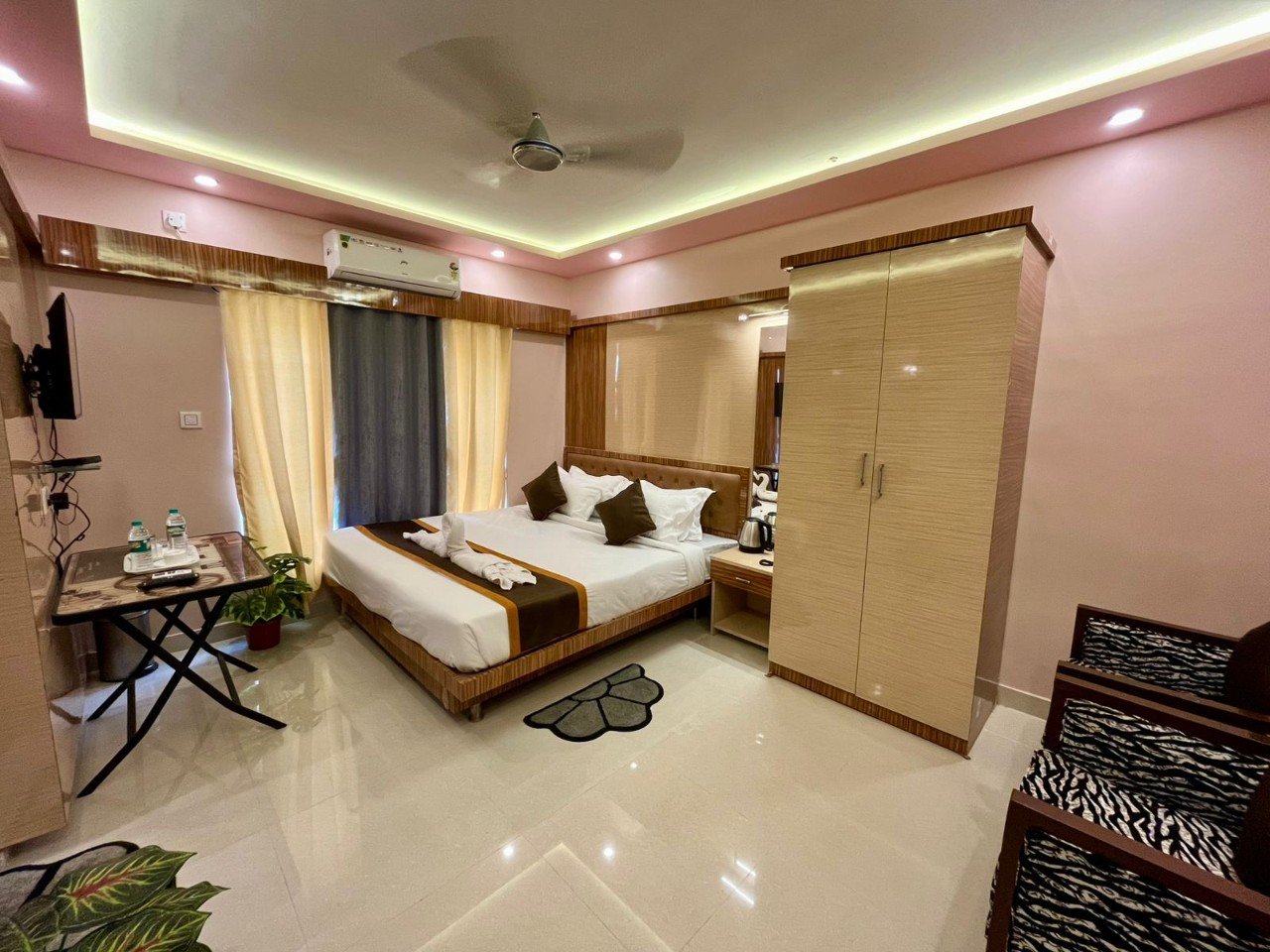 The Little Heaven in Kolkata