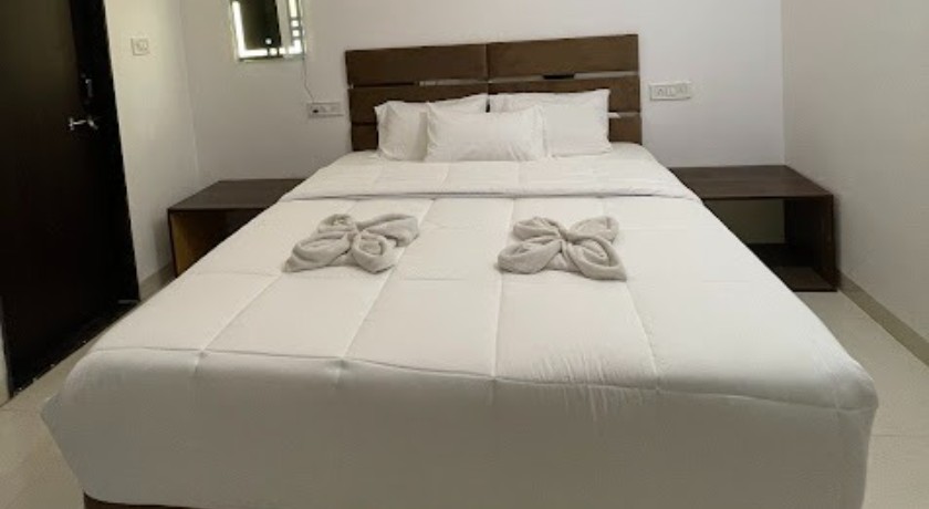 Hotel Kiwi Inn in Indore