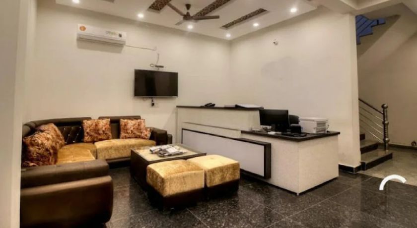 Hotel Ark Of Avalon in Delhi