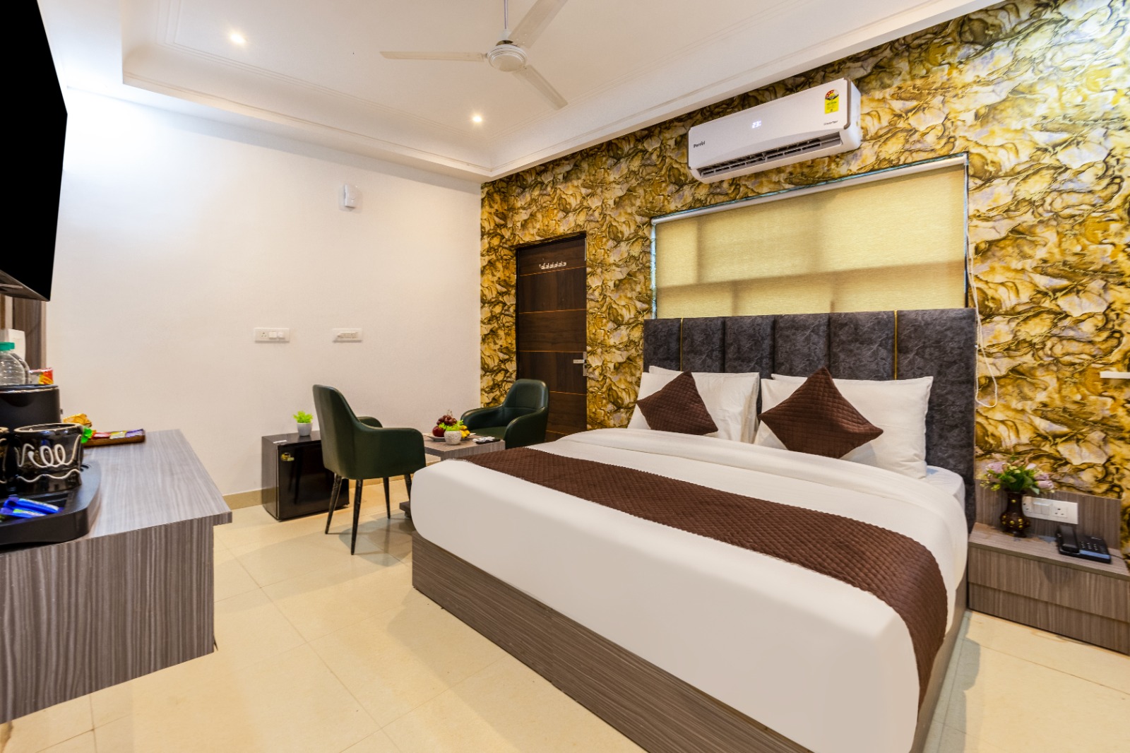 Hotel Accent Park in Noida